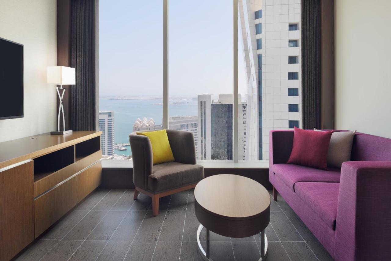 Delta Hotels By Marriott City Center Doha Ngoại thất bức ảnh Living room